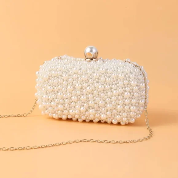 Simone - Pearl Hand Clutch - Picture 5 of 11